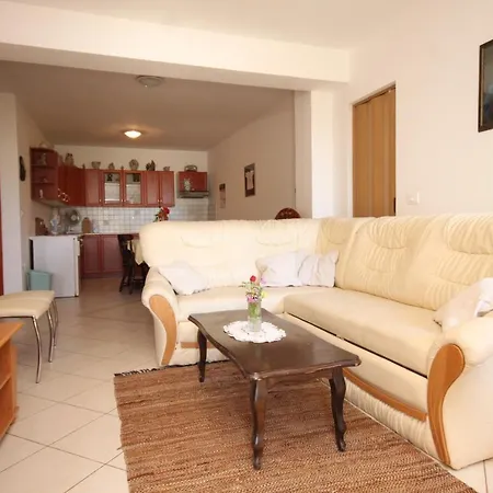 Appartamento With Parking Space Cunski, Losinj - 8010 Čunski