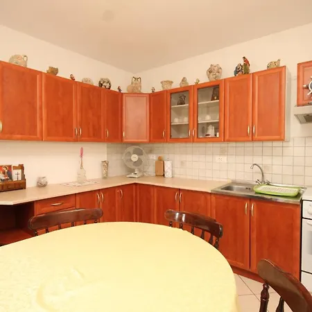 With Parking Space Cunski, Losinj - 8010 *