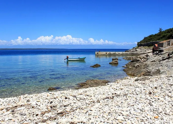 With Parking Space Cunski, Losinj - 8010 Appartamento *